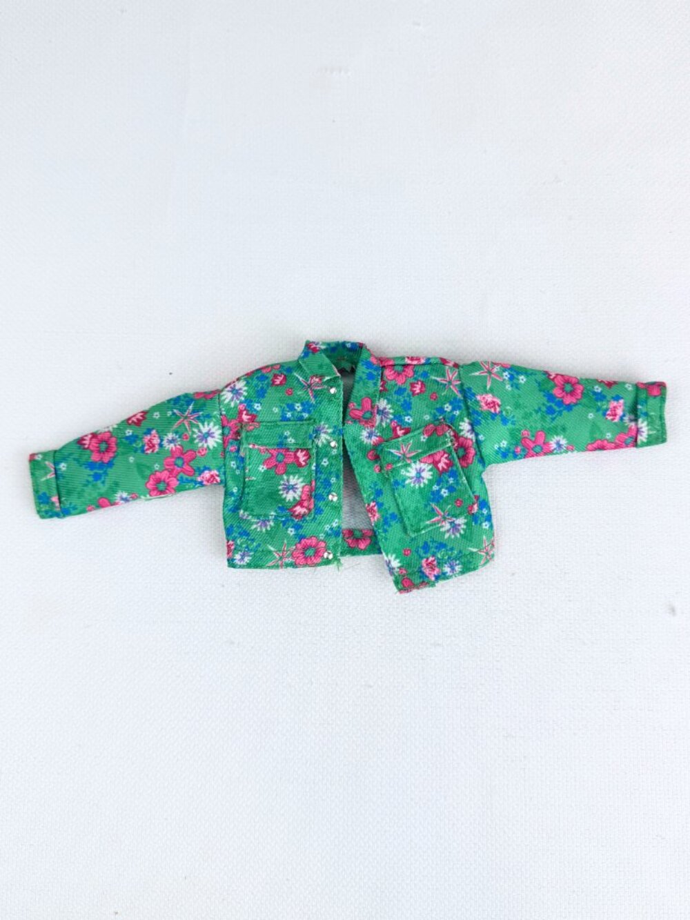 💚3/$20 2021 Barbie Extra Green Floral Jacket Curvy